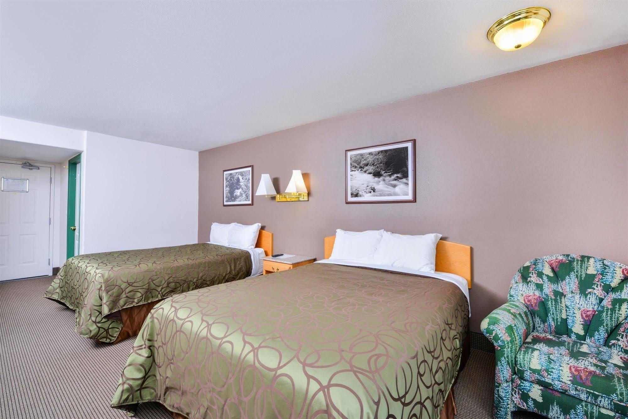 Canadas Best Value Inn Valemount Buitenkant foto