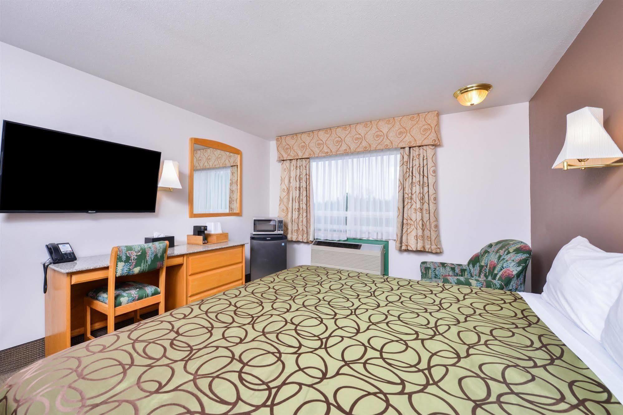 Canadas Best Value Inn Valemount Buitenkant foto